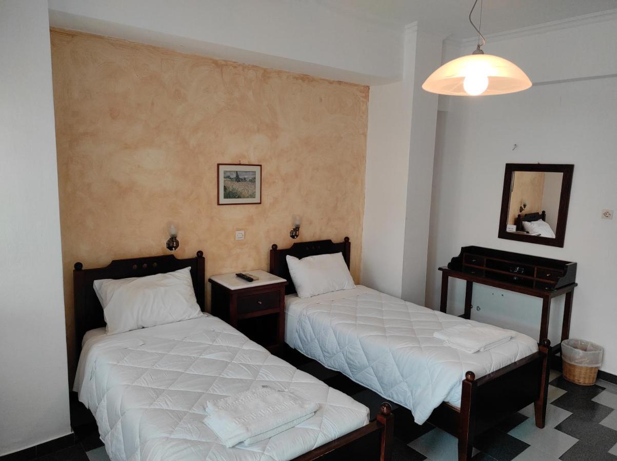 Ariadni Rooms & Apartments Ermoupoli Eksteriør billede